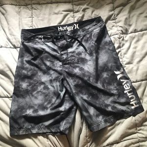Men’s Hurley board short